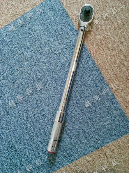 预置式扭矩扳手图片
